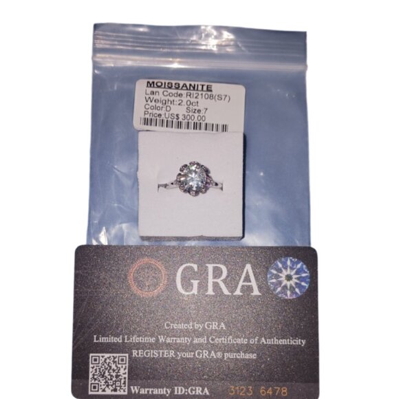$300 2ct Moissanite White Gold Ring - Picture 3 of 4